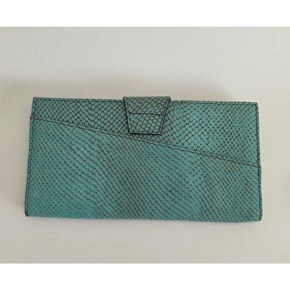 PUMA One World Travel Wallet Passport Holder Faux Snake Teal - Picture 2 of 10